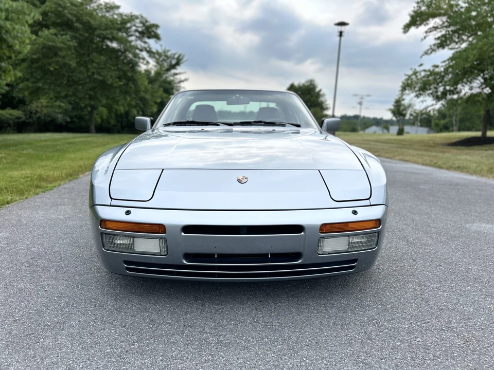 1986 Porsche 944 Turbo - Image 7 of 31