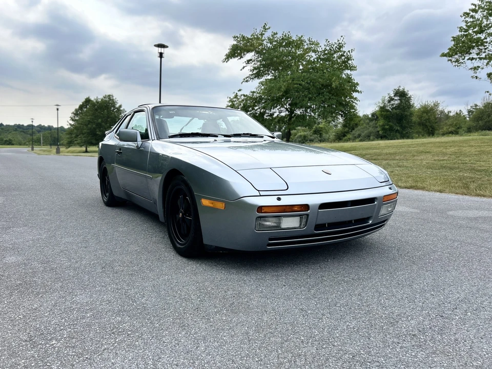 1986 Porsche 944 Turbo - Image 9 of 31