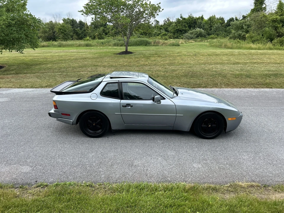 1986 Porsche 944 Turbo - Image 12 of 31