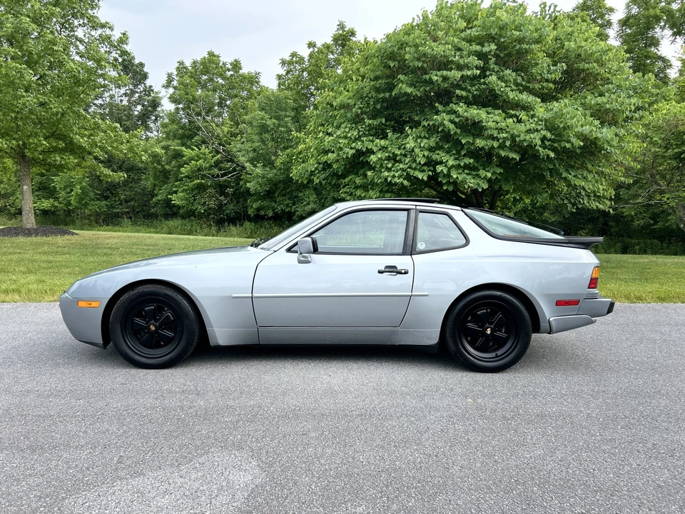 1986 Porsche 944 Turbo - Image 29 of 31