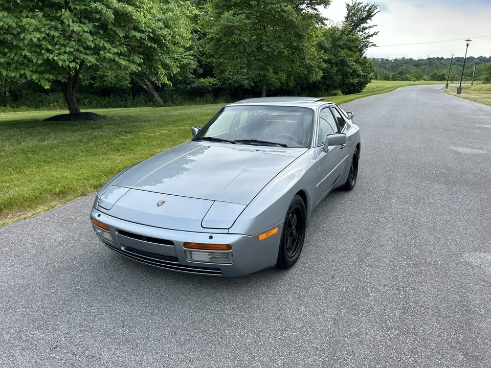 1986 Porsche 944 Turbo - Image 5 of 31