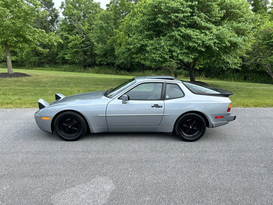 1986 Porsche 944 Turbo - Image 30 of 31
