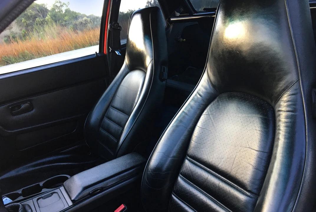 1986 Porsche 944 Turbo - Image 26 of 31