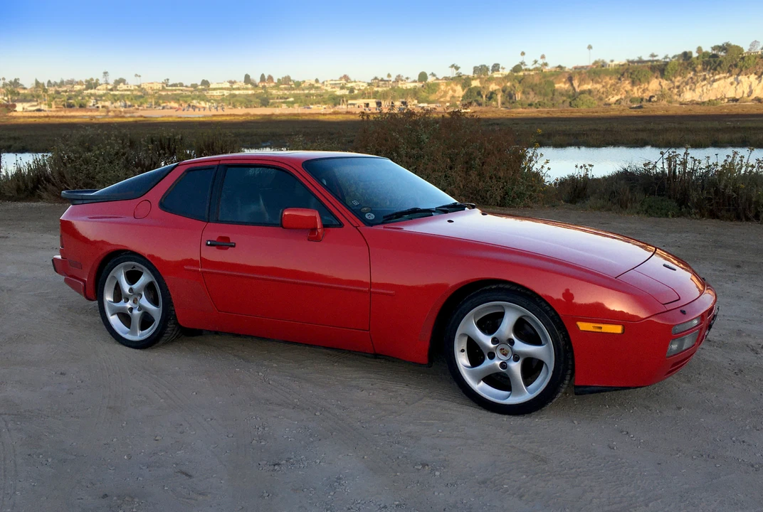 1986 Porsche 944 Turbo - Image 8 of 31