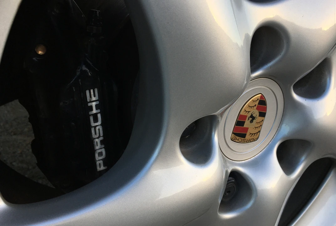 1986 Porsche 944 Turbo - Image 17 of 31