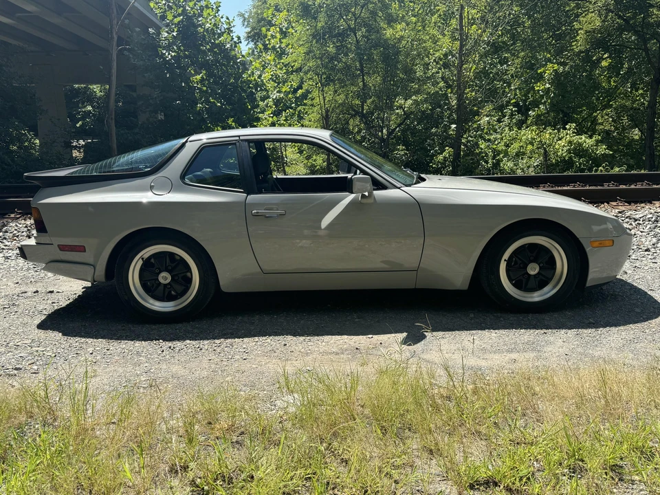 1986 Porsche 944 Turbo - Image 15 of 31
