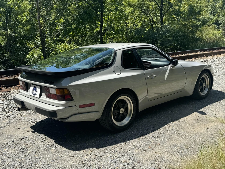 1986 Porsche 944 Turbo - Image 14 of 31