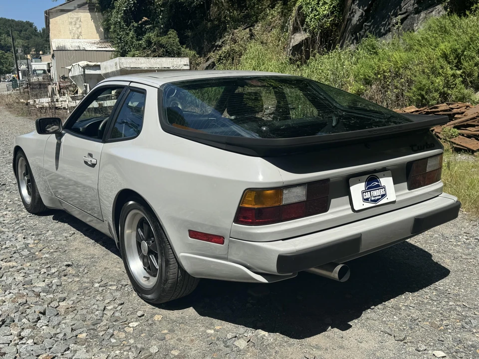1986 Porsche 944 Turbo - Image 10 of 31