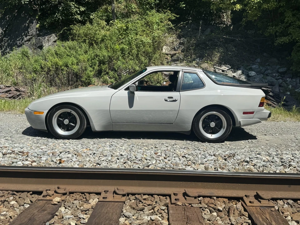 1986 Porsche 944 Turbo - Image 5 of 31