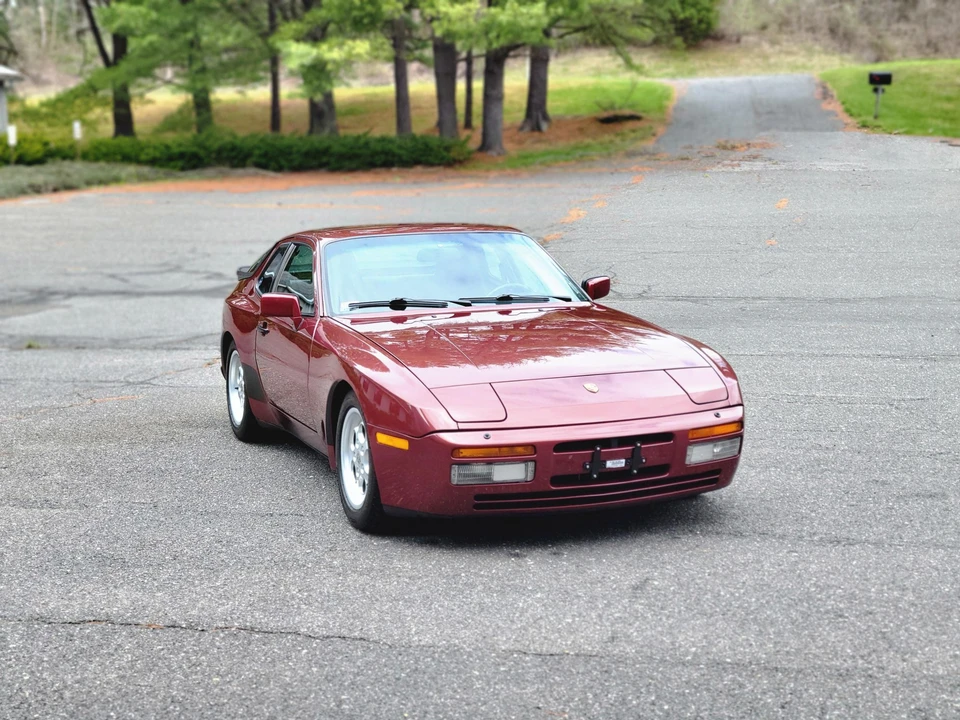 1986 Porsche 944 Turbo - Image 4 of 31