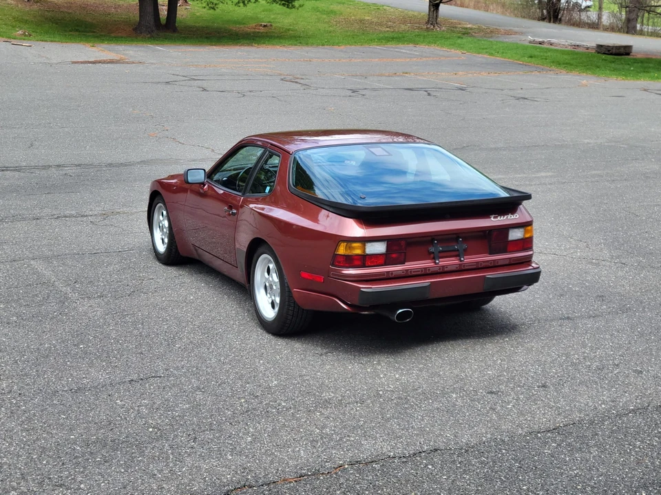 1986 Porsche 944 Turbo - Image 10 of 31