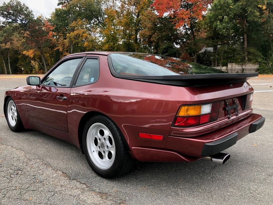 1986 Porsche 944 Turbo - Image 4 of 31