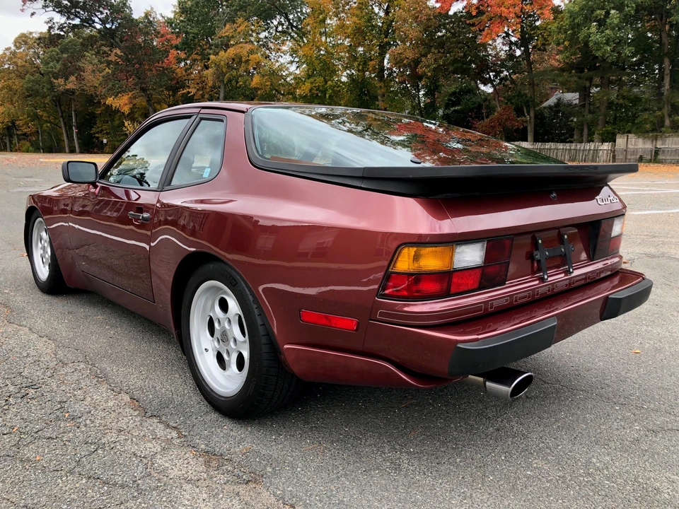1986 Porsche 944 Turbo - Image 5 of 31