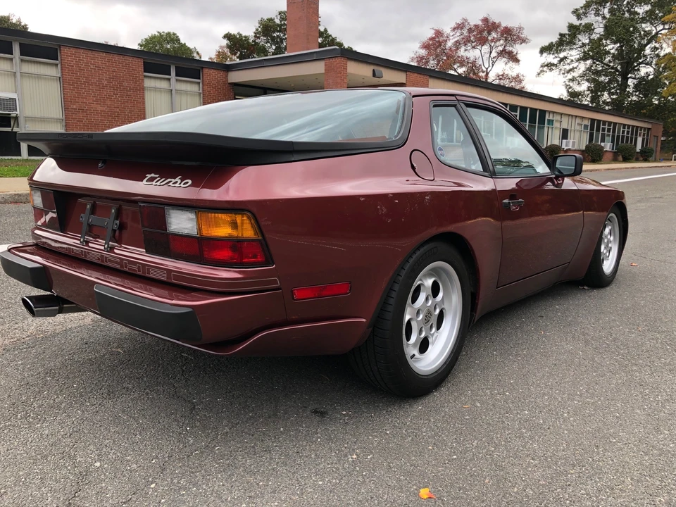 1986 Porsche 944 Turbo - Image 8 of 31