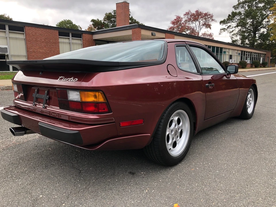 1986 Porsche 944 Turbo - Image 9 of 31