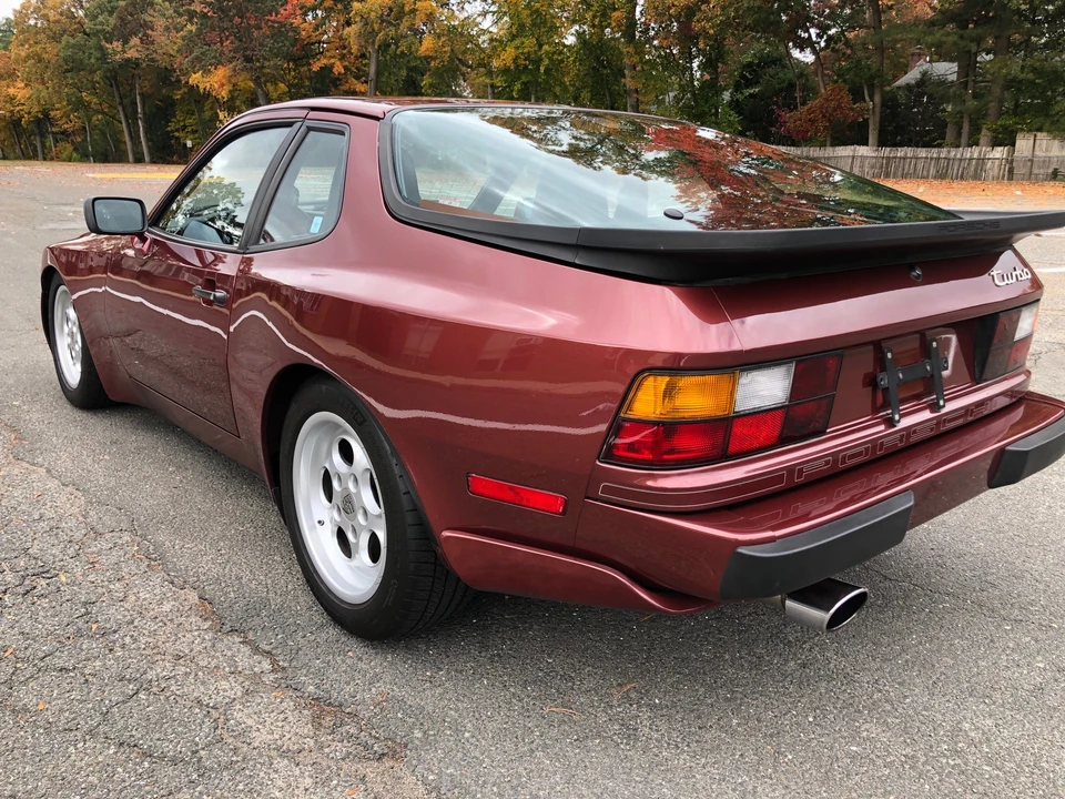1986 Porsche 944 Turbo - Image 6 of 31