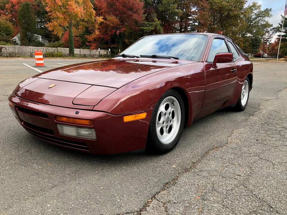 1986 Porsche 944 Turbo - Image 2 of 31