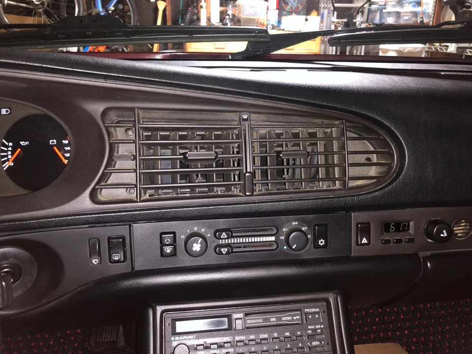 1986 Porsche 944 Turbo - Image 18 of 31