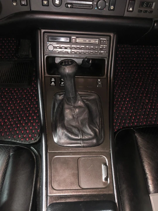 1986 Porsche 944 Turbo - Image 20 of 31