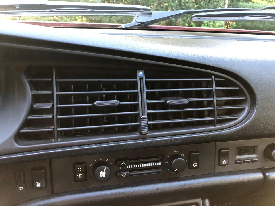 1986 Porsche 944 Turbo - Image 22 of 31