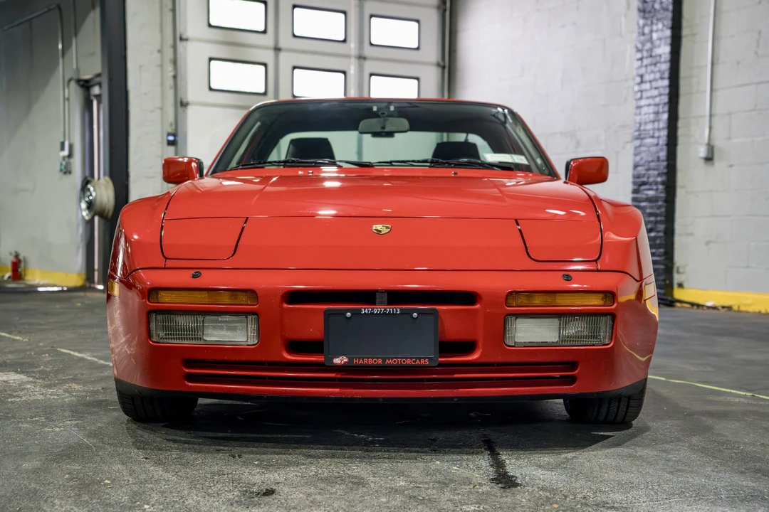 1986 Porsche 944 Turbo - Image 13 of 31