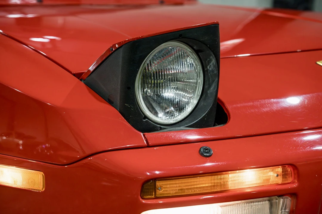 1986 Porsche 944 Turbo - Image 24 of 31