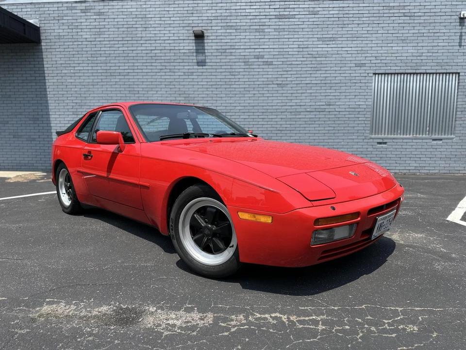 1986 Porsche 944 Turbo - Image 8 of 31