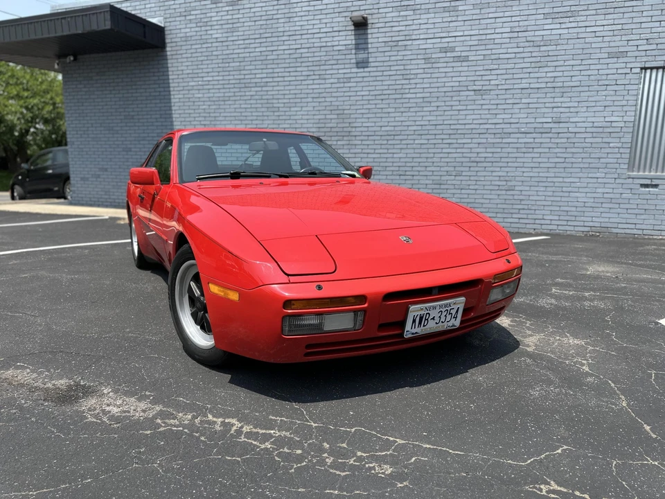 1986 Porsche 944 Turbo - Image 7 of 31