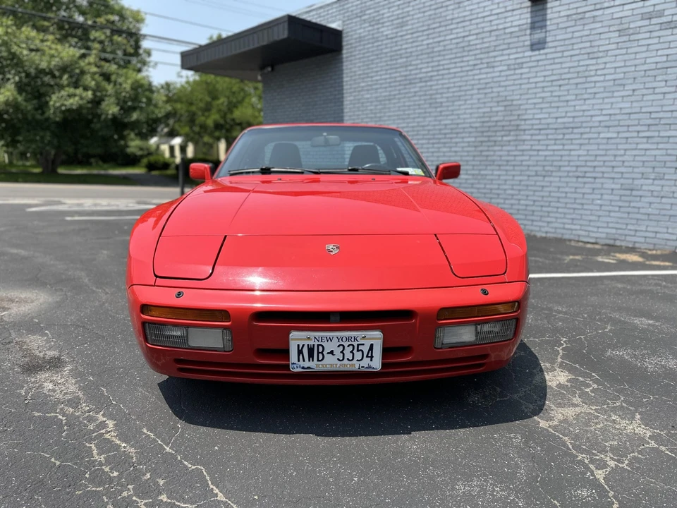 1986 Porsche 944 Turbo - Image 5 of 31