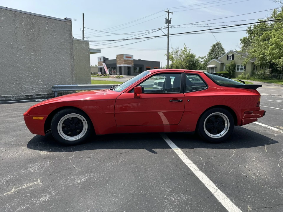 1986 Porsche 944 Turbo - Image 18 of 31