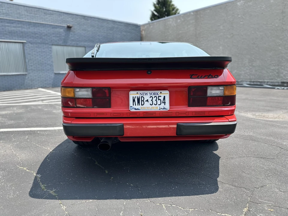 1986 Porsche 944 Turbo - Image 14 of 31