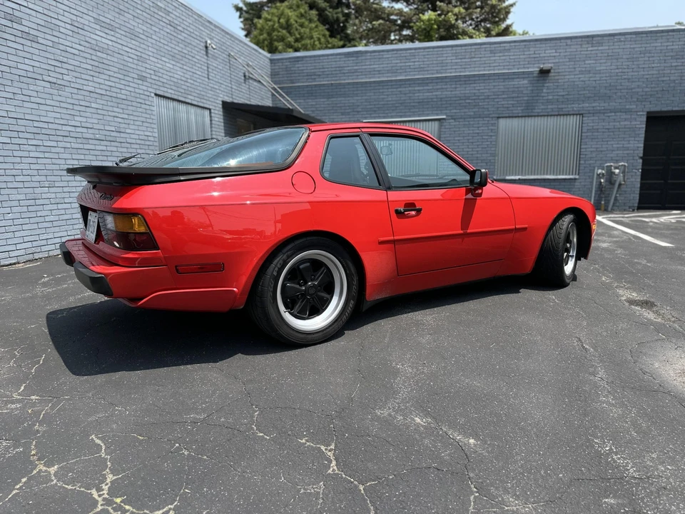1986 Porsche 944 Turbo - Image 11 of 31