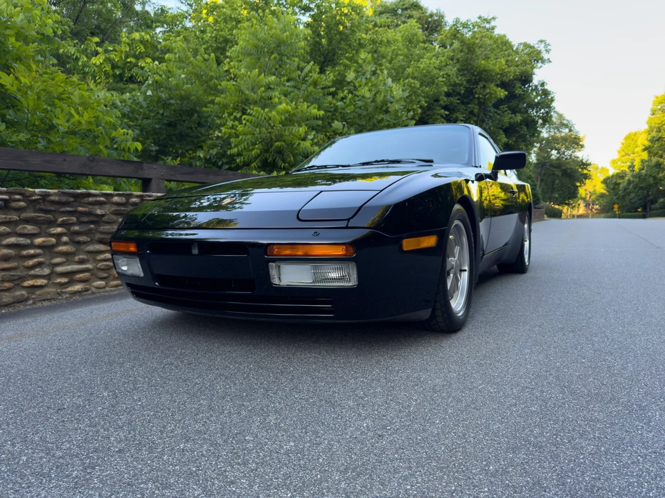 1986 Porsche 944 Turbo - Image 3 of 31