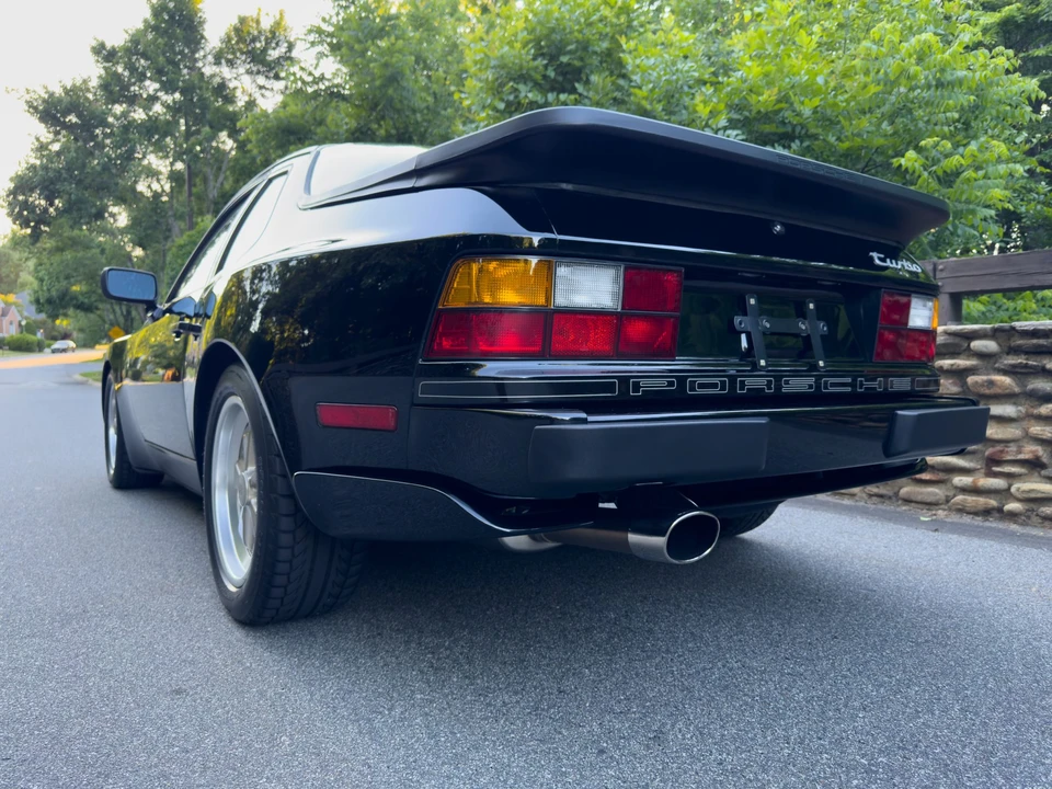 1986 Porsche 944 Turbo - Image 23 of 31