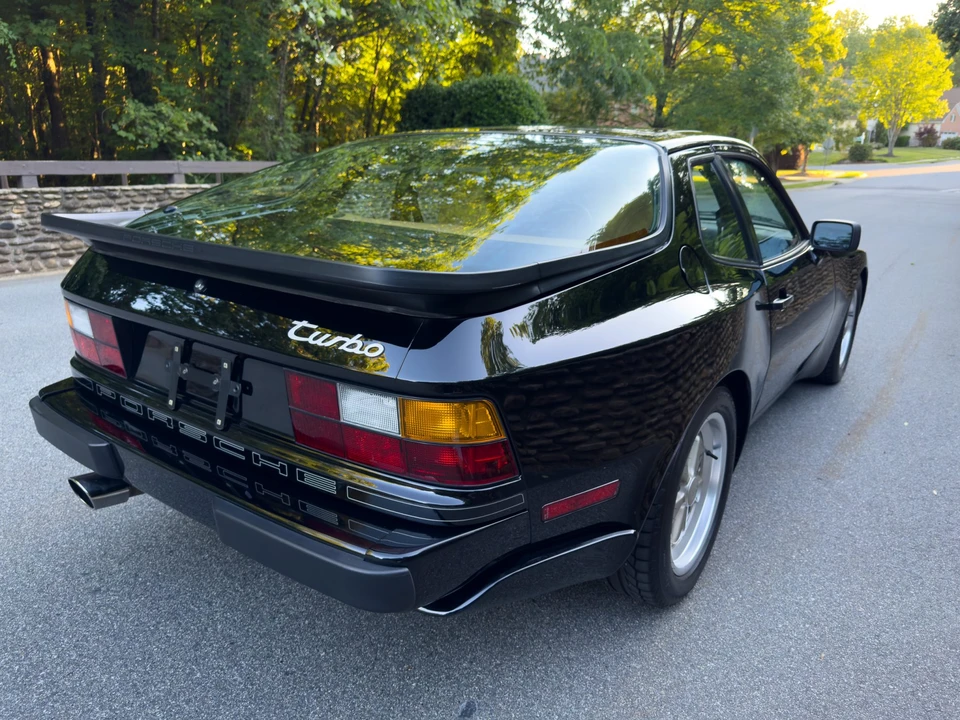 1986 Porsche 944 Turbo - Image 26 of 31
