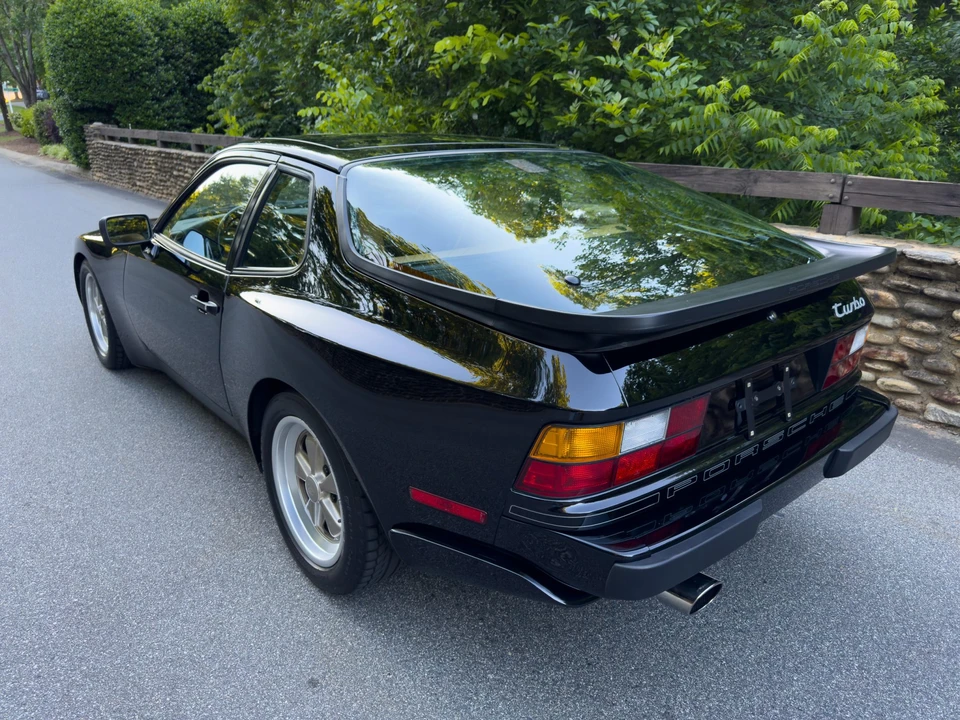 1986 Porsche 944 Turbo - Image 22 of 31