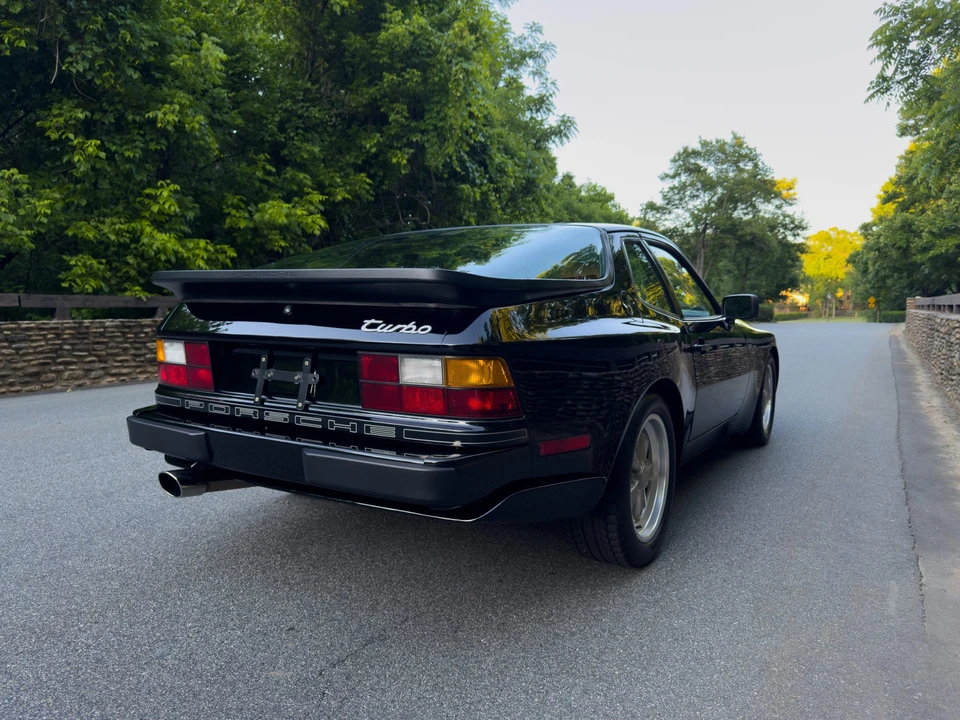 1986 Porsche 944 Turbo - Image 29 of 31