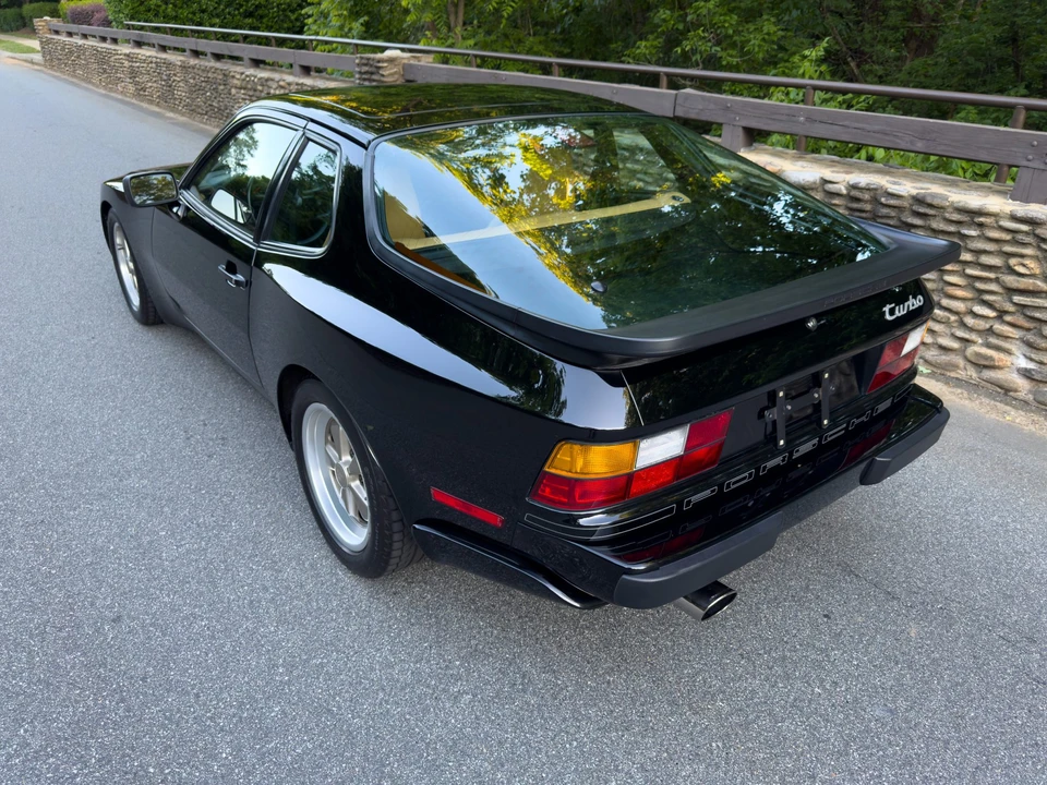 1986 Porsche 944 Turbo - Image 21 of 31
