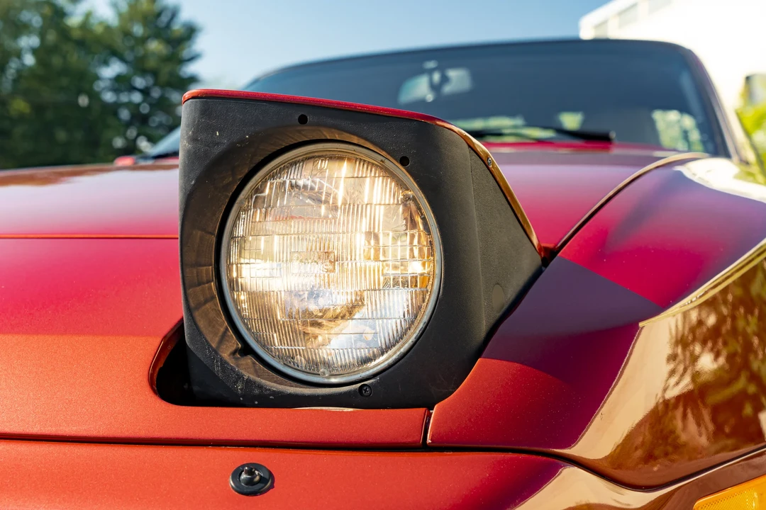 1986 Porsche 944 Turbo - Image 15 of 31
