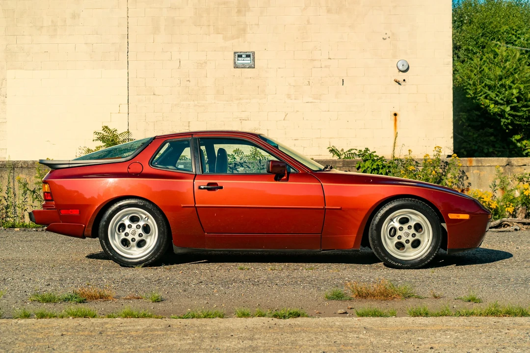 1986 Porsche 944 Turbo - Image 10 of 31
