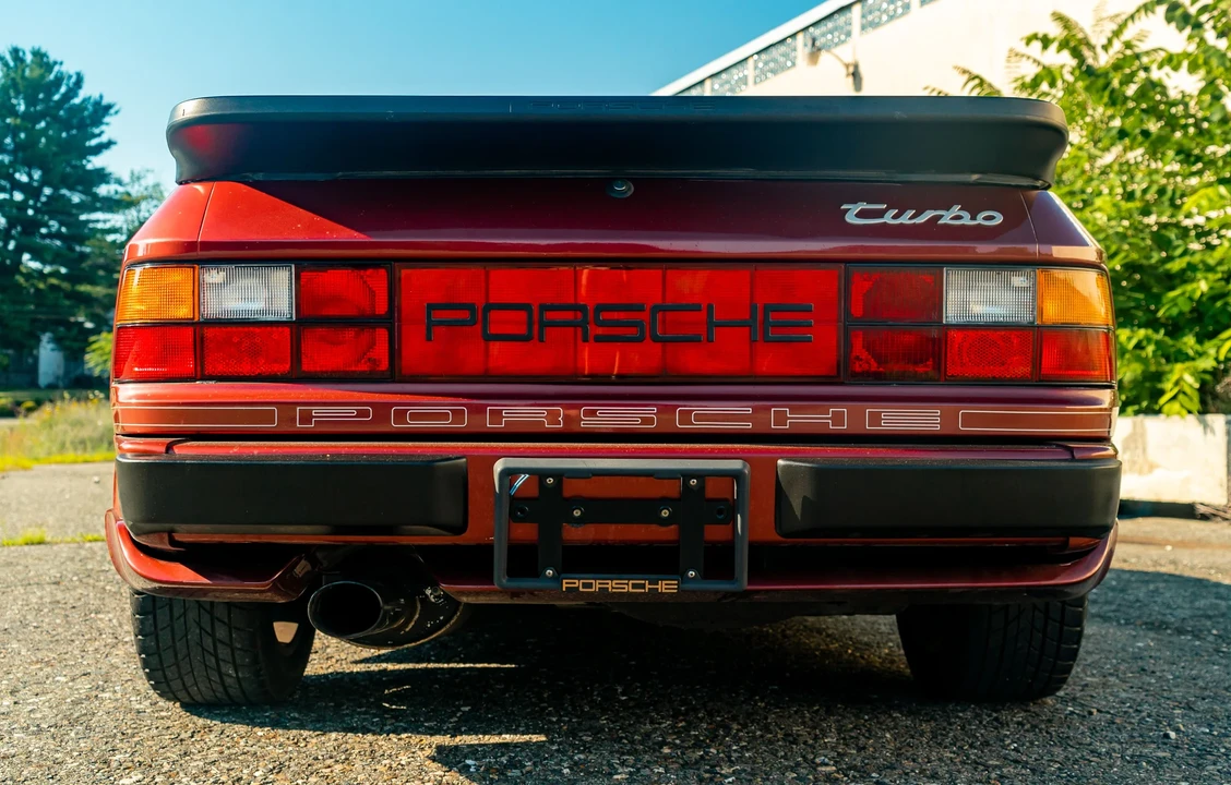 1986 Porsche 944 Turbo - Image 8 of 31