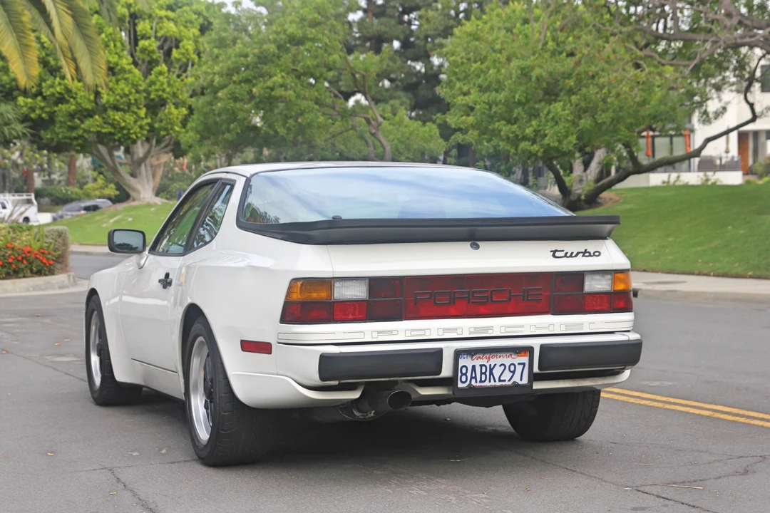 1986 Porsche 944 Turbo - Image 25 of 31