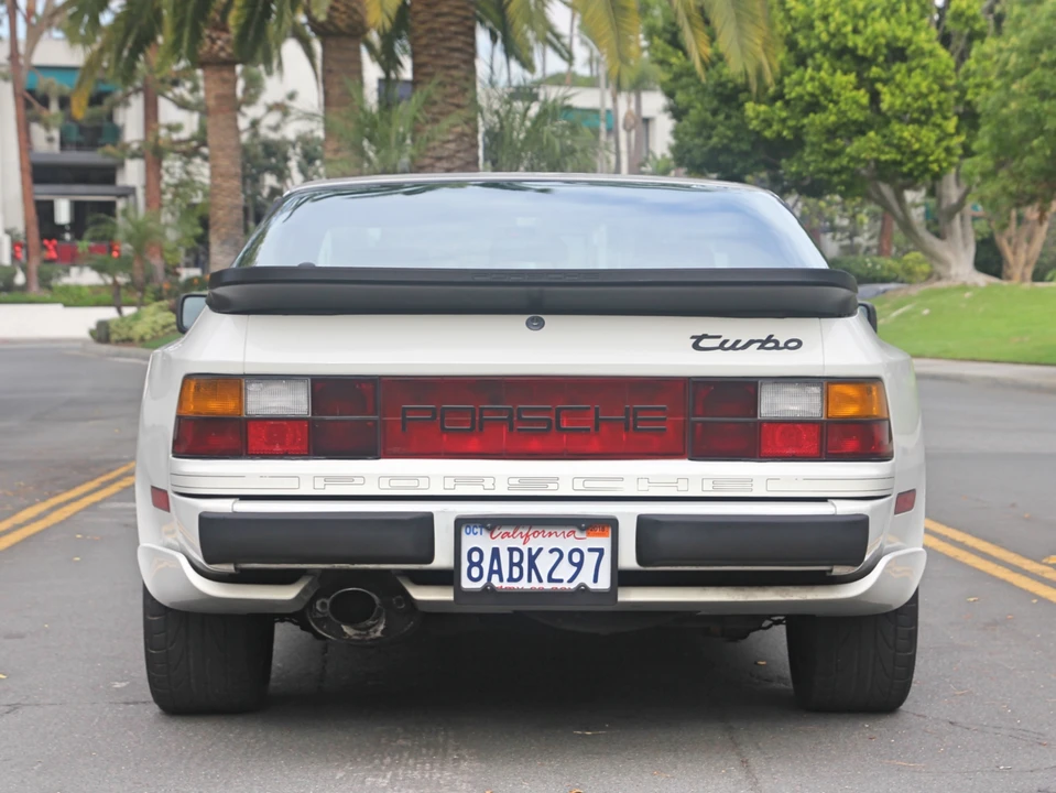 1986 Porsche 944 Turbo - Image 24 of 31