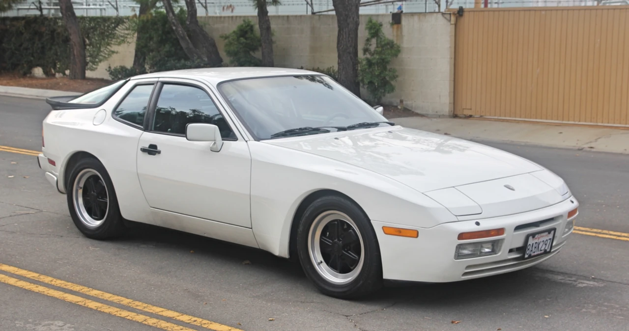 1986 Porsche 944 Turbo - Image 19 of 31