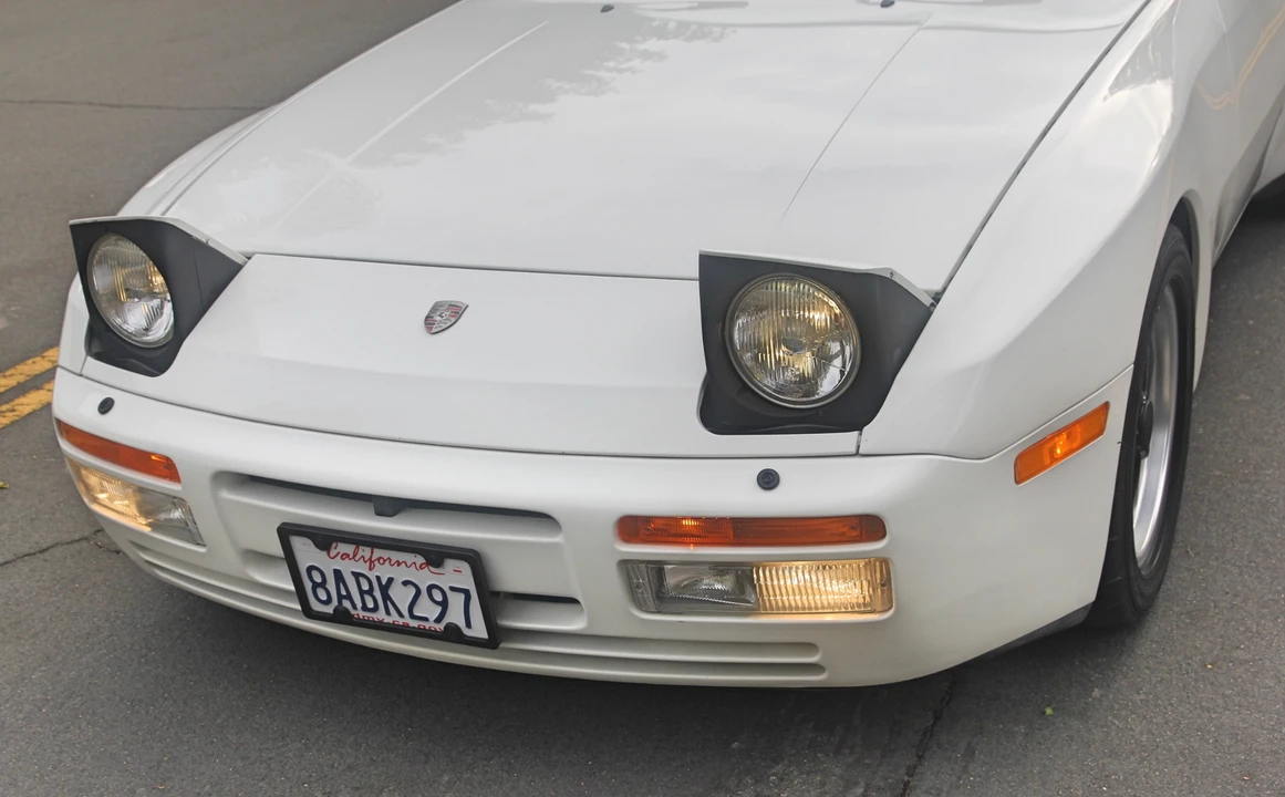 1986 Porsche 944 Turbo - Image 11 of 31