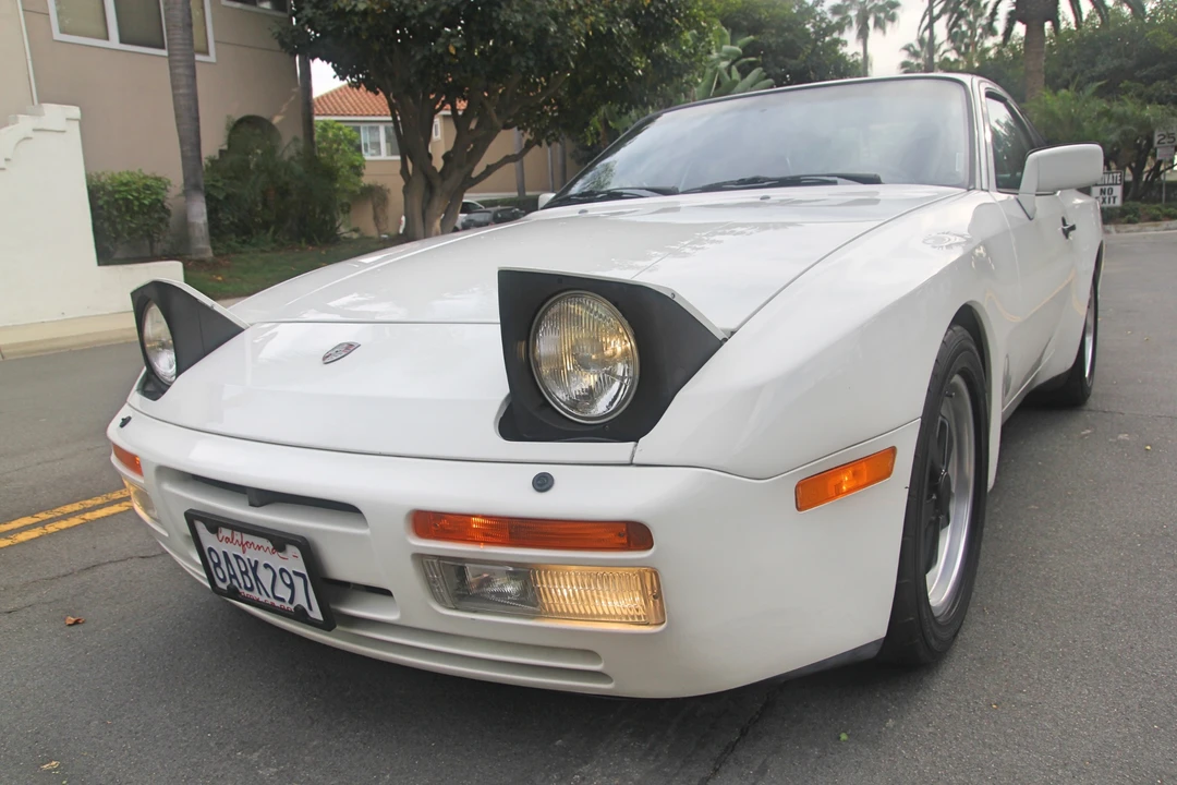 1986 Porsche 944 Turbo - Image 3 of 31
