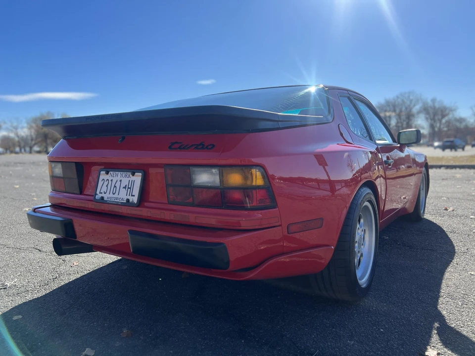1986 Porsche 944 Turbo - Image 19 of 31