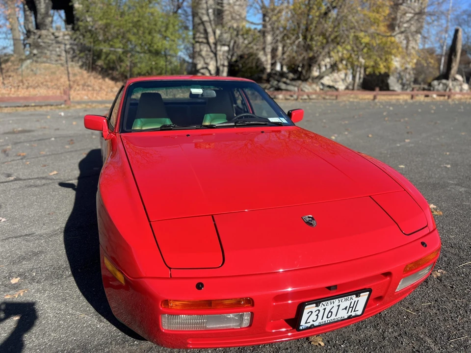 1986 Porsche 944 Turbo - Image 5 of 31