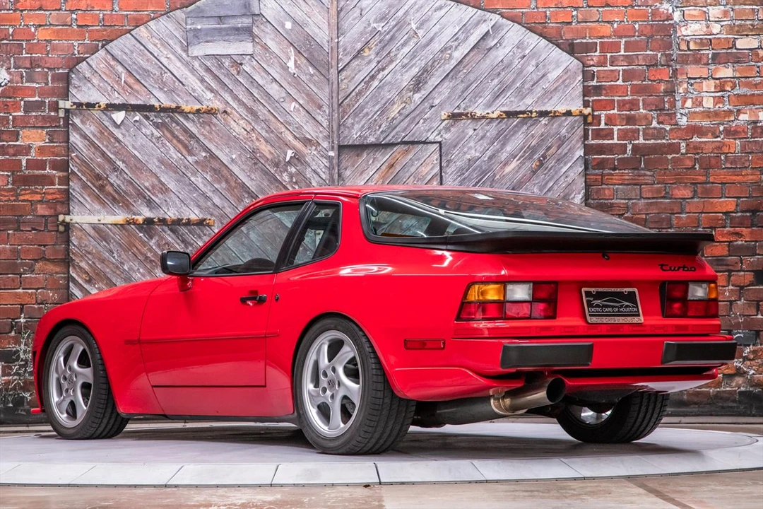 1986 Porsche 944 Turbo - Image 5 of 31