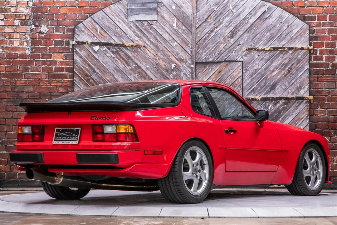 1986 Porsche 944 Turbo - Image 9 of 31